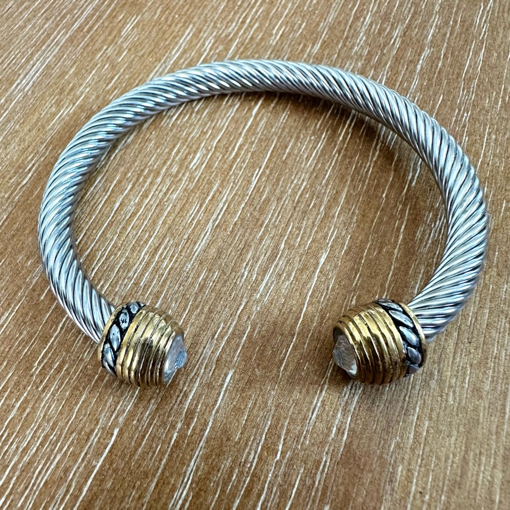 [NEW UNWORN] THE STYLED COLLECTION Manchester Bangle, Silver/ Gold